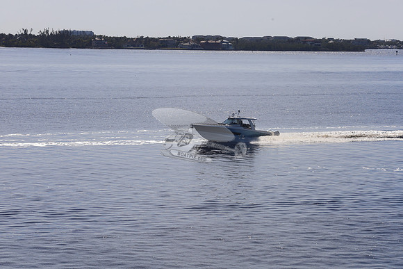 Boston Whaler 420 outrage.punta gorda.03