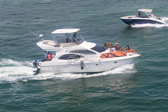 AZIMUT.WHITE.406