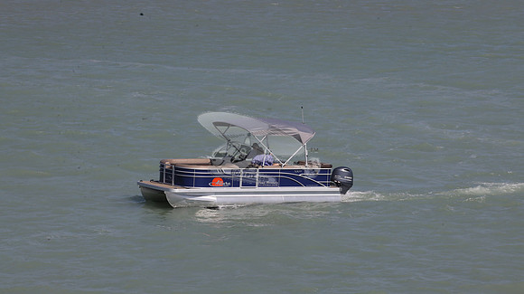 ALLURE BOAT RENTA.SX22.03