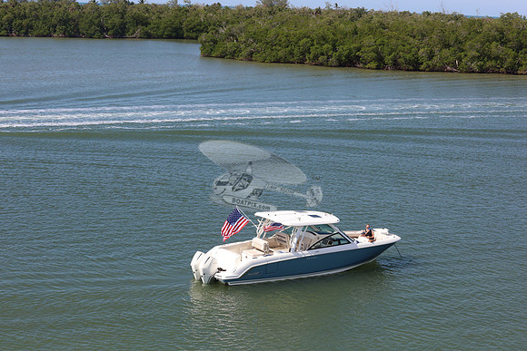 boston whaler.320.vantage.blue.3