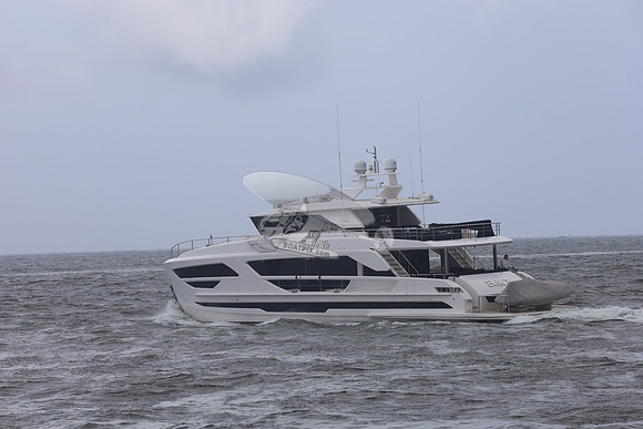 bella tu.0562