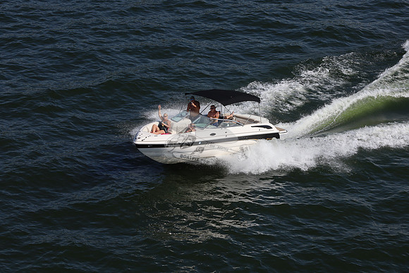 bryant.bowrider.01