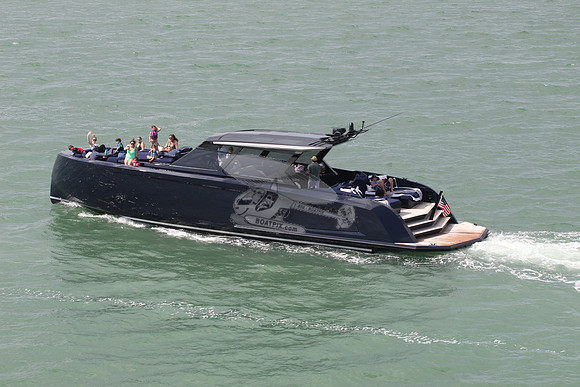 big blue or black boat.03