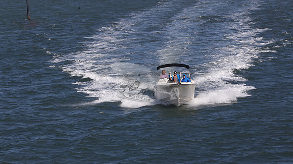 DL8933AK.0204