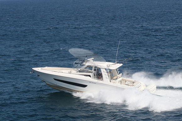 Boston Whaler.outrage 420.03