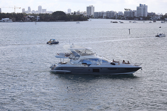 azimut.72.6928