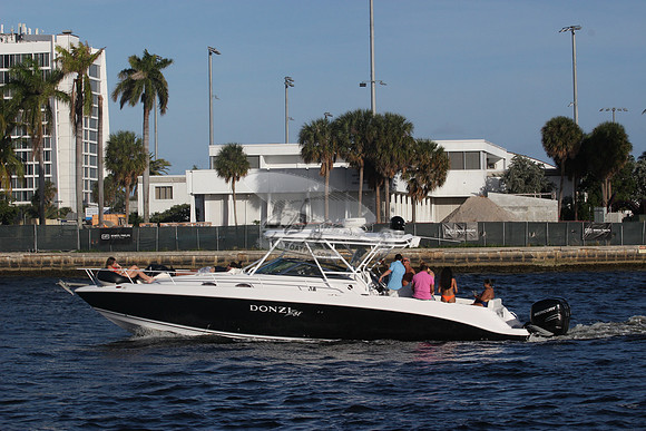 DADDY'S FAVORITE.HOLLYWOOD FL.DONZI.03