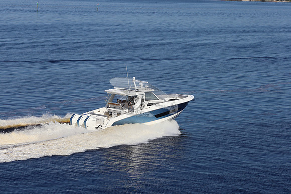 Boston Whaler 420 outrage.punta gorda.20