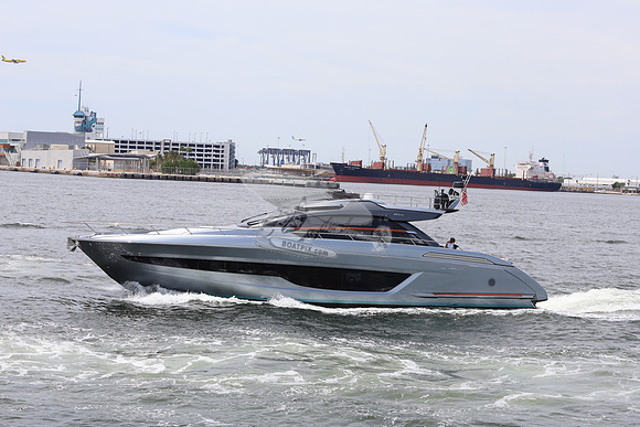 CAVALLO.MIAMI FL.RIVA.3