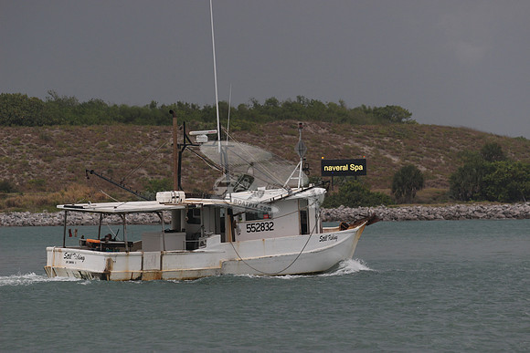 552832.STILL FISHING.PORT CANAVERAL.135