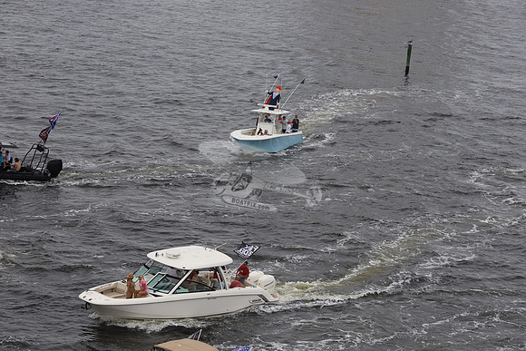 Boston Whaler.320 vantage.