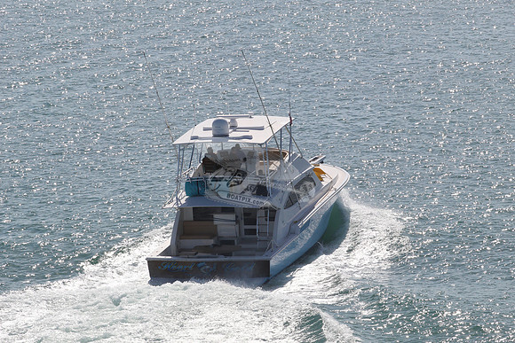 Azimut.red foreign flag.41