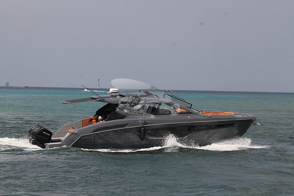 CRUISERS42.GRAY.5