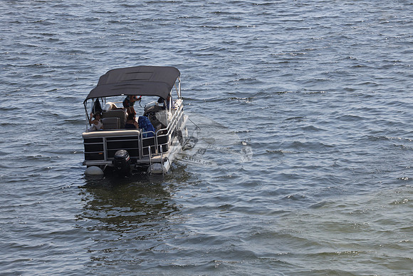 beachy boat rentals.07