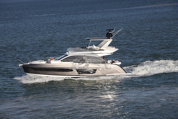 azimut.3404