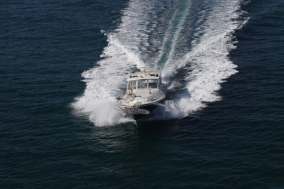 blue.traditional.grand banks. 32