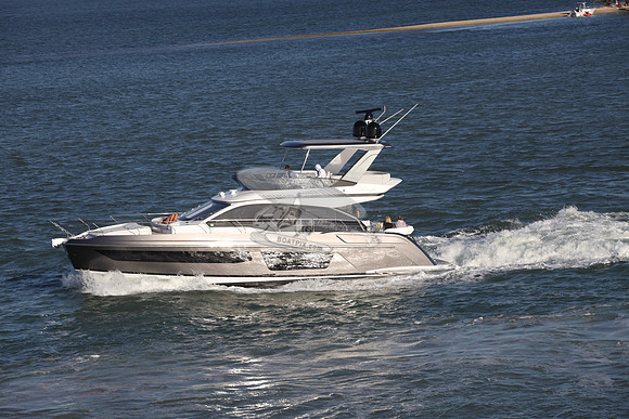 azimut.3402