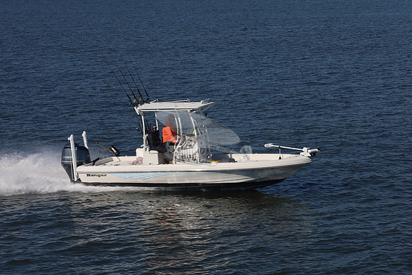 FL6885EE.9786