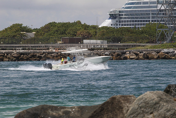 BIG'GNS.JUPITER BOAT.11