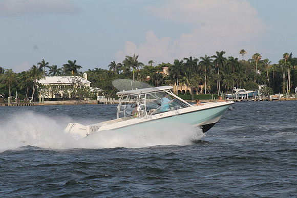 BOSTONWHALER27.LT BLUE.06