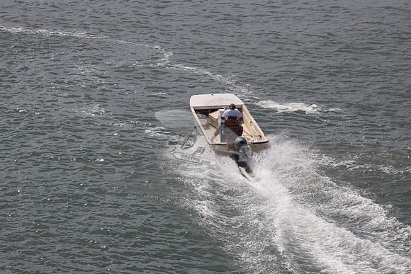 CAROLINA SKIFF.MD5158DG MAYBE.03