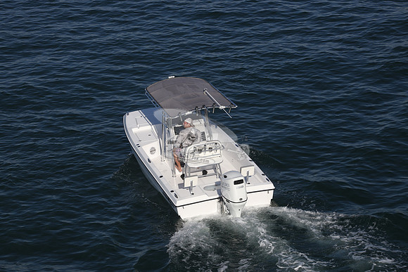 falcon boats. suzuki 150.0121