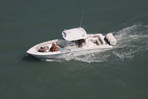 best whaler.350 Outrage.09