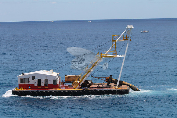barge.2