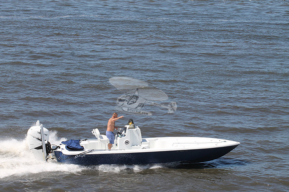 blue yellowfin flats boat.400r.5