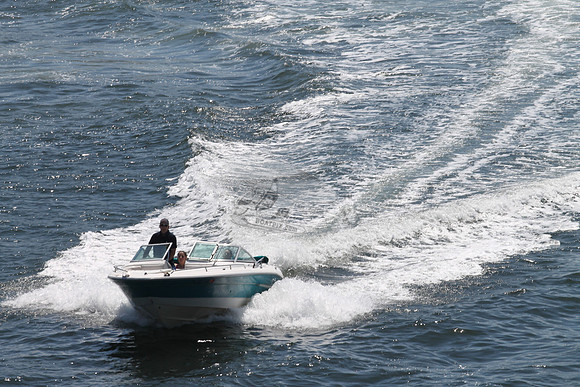 bowrider.sea ray.turquoise.3