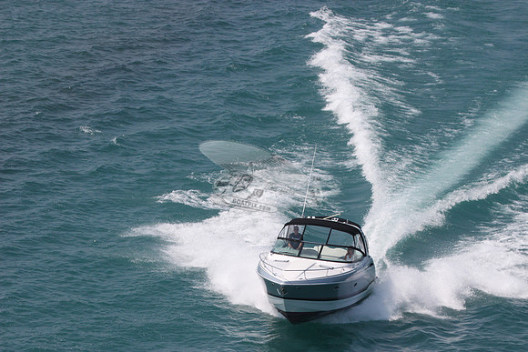 formula.350.silver hull.black bimini.5189