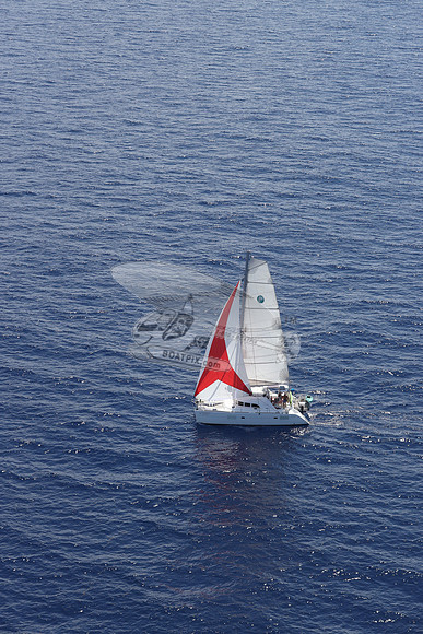 CHAMPAGNE MOMENT.SAIL38.06