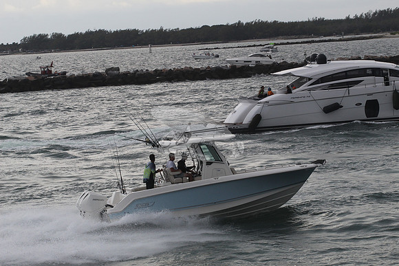 BOSTON WHALER.LT BLUE.3MEN.67