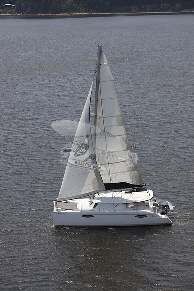 00000.CATAMARAN.011