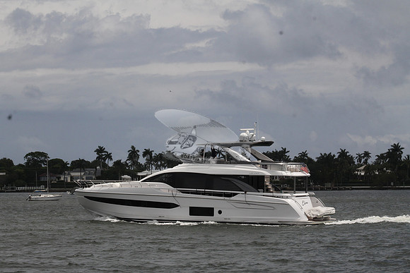 ELANE.AZIMUT.10