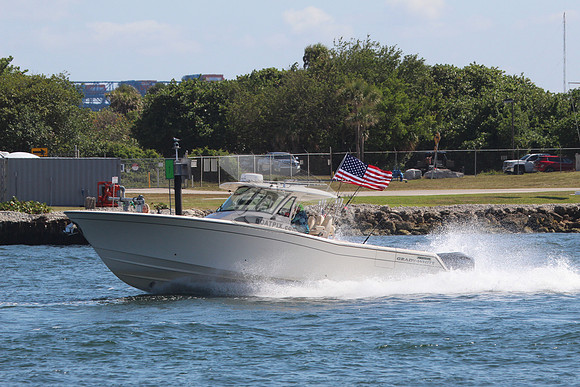 BIG KNOTS.FTL.GRADY WHITE.02