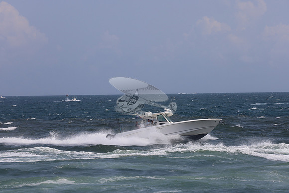 BOSTON WHALER37.652