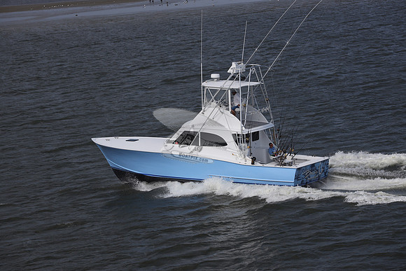 backin up.oregon inlet nc.9333