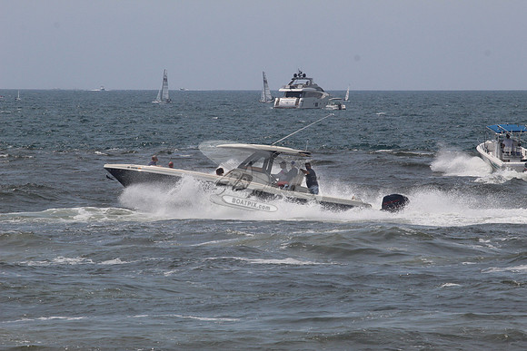 DO1292108.CHRIS CRAFT.3