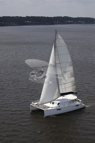 00000.CATAMARAN.027