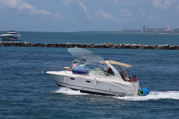 FL0569MU.4
