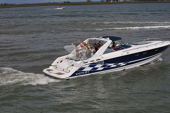 donzi 39z.blue hull.0897