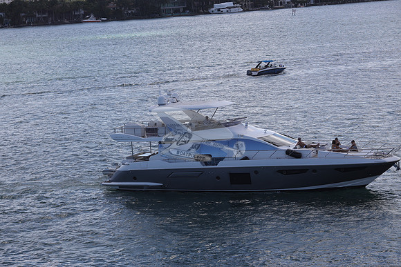 azimut.72.6932