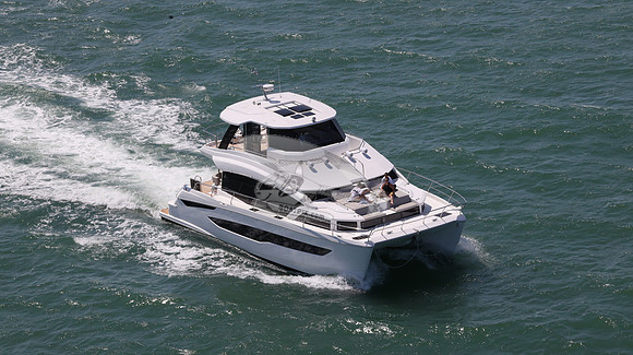AQUILA YACHT.49