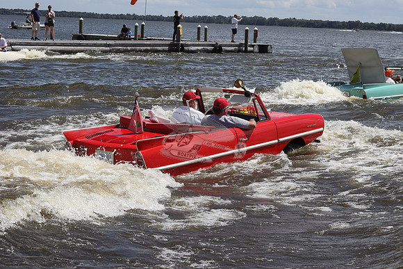 2H1501.AMPHICAR.RED.17