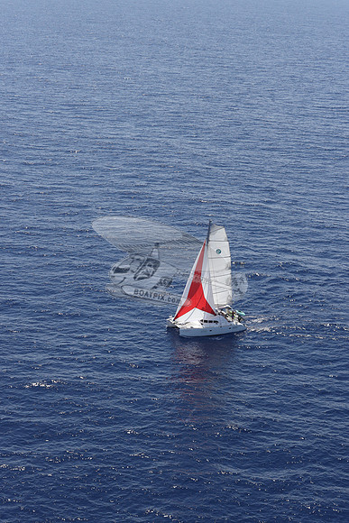 CHAMPAGNE MOMENT.SAIL38.03