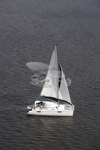 00000.CATAMARAN.077