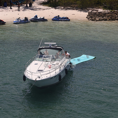 FEELIN NAUTI.107