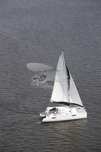00000.CATAMARAN.082
