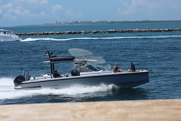 007.MIAMI FL.AXOPAR.5